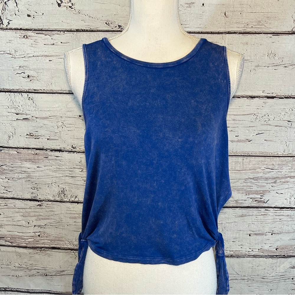 AMERICAN EAGLE OUTFITTERS Soft & Sexy Tank w Side Ties Distressed Bright Blue-S